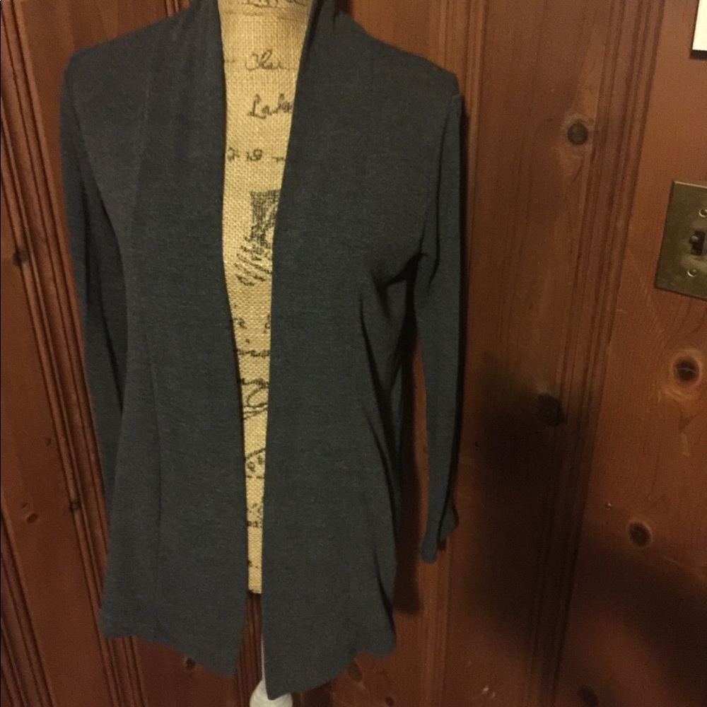 Grey skull cardigan size L